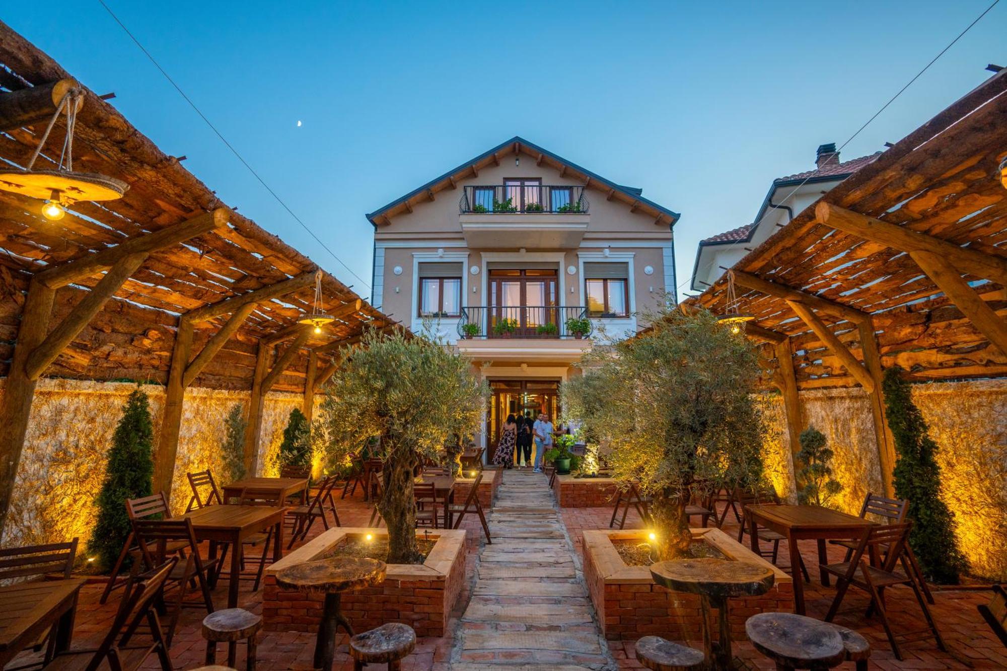 Gjuhadoli Hotel Restaurant Shkodër Esterno foto
