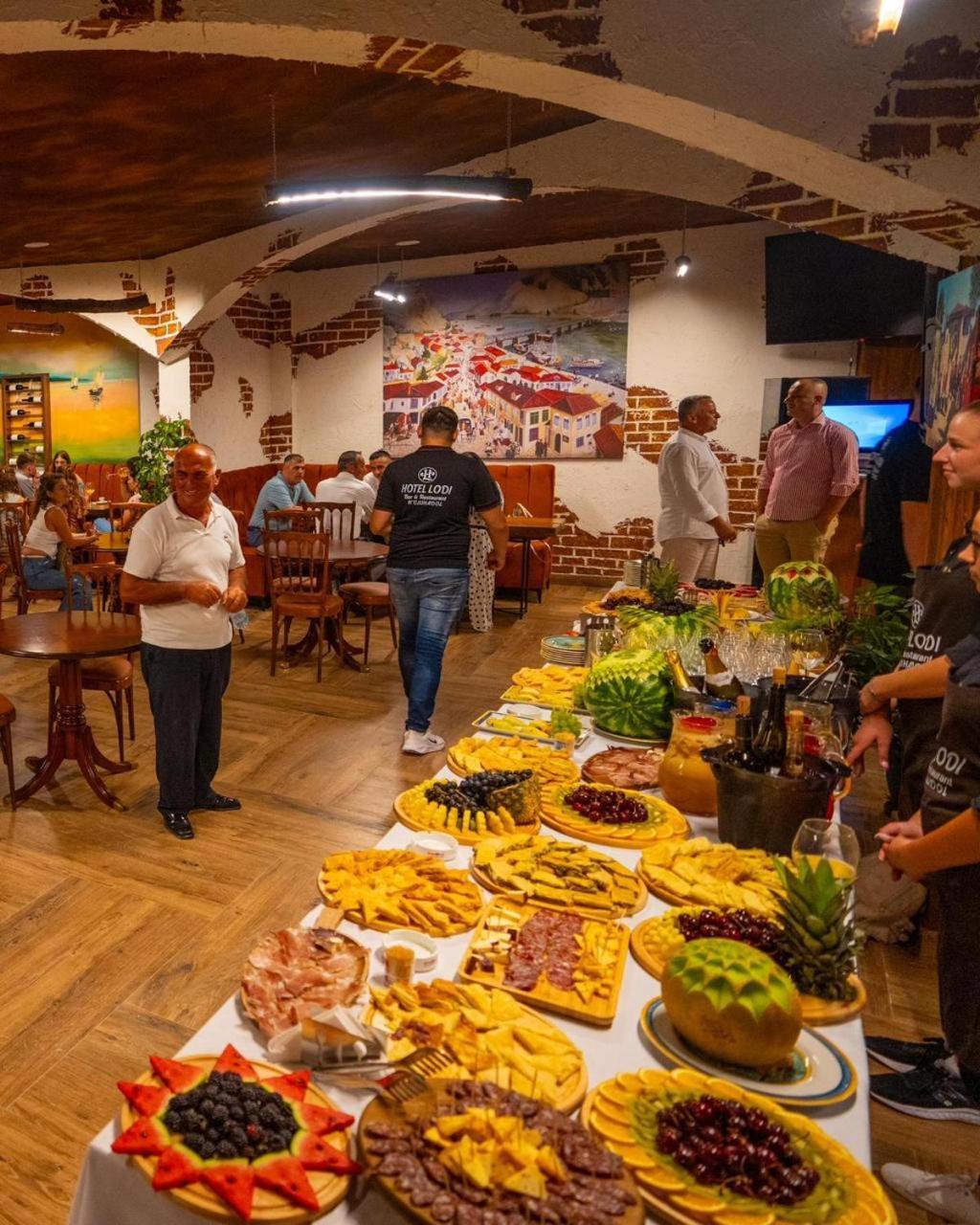 Lodi Hotel Shkodër Esterno foto