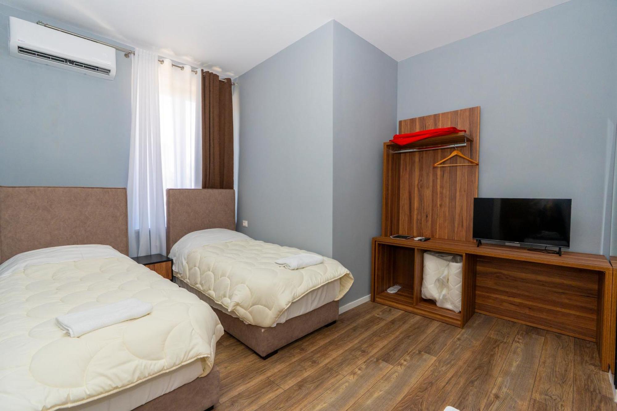 Gjuhadoli Hotel Restaurant Shkodër Esterno foto